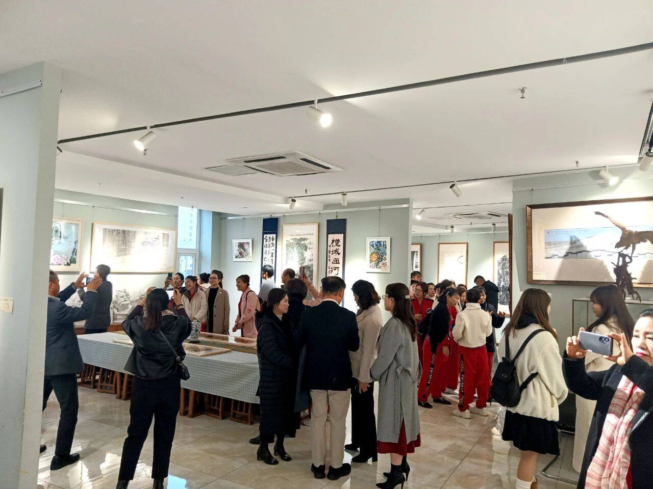 翰墨結緣，共譜華章——“中韓書畫交流展”系列活動在威海經開區成功舉辦