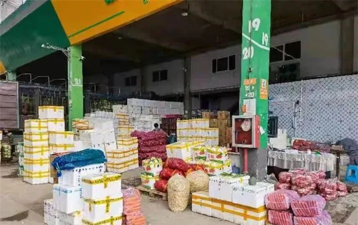 力度加大！遵義生活物資供應(yīng)有保障 食用農(nóng)產(chǎn)品批發(fā)市場(chǎng)穩(wěn)價(jià)保供見(jiàn)實(shí)效